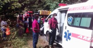 Several people got injuries resulting from a crash between a minibus and a car at La Caye, Dennery, on Friday.