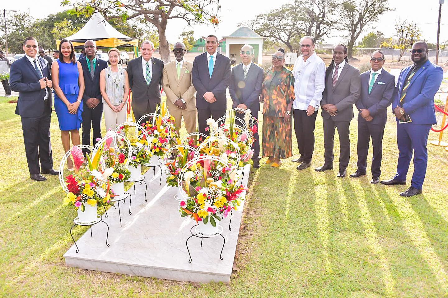 Jamaica Pm Andrew Holness Pays Tribute To Former Pm Edward Seaga On May 28 Writeups 24 0614