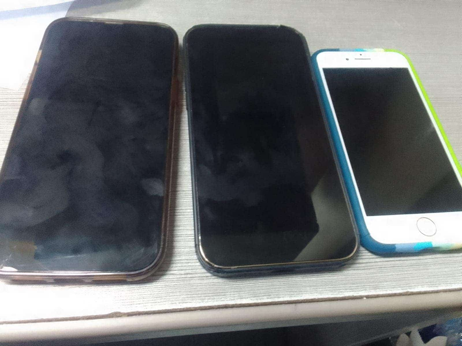 Cell phones seized by the police officials during their search. (Credits: Trinidad and Tobago Police Service, Facebook)