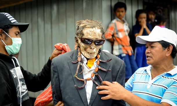 Unusual ritual of Tinguian Tribe. (Credits: Beleiv Funeral Services in India)