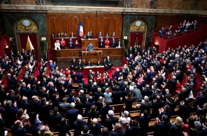 French Parliament during the proceeding of Article 34 amendment. (Credits: Elizabeth Obanghe Enu-Akan, Facebook) 