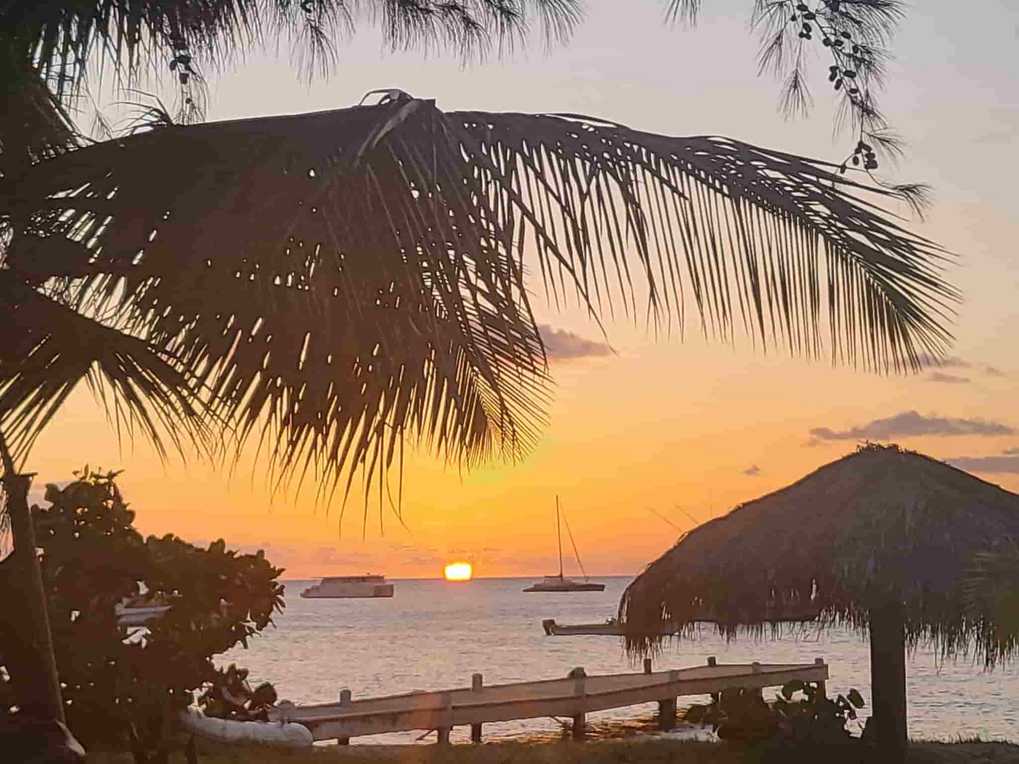 A soothing sunset view of Oualie Beach Resort. (Credits: Oualie Beach Resort Nevis, Facebook)